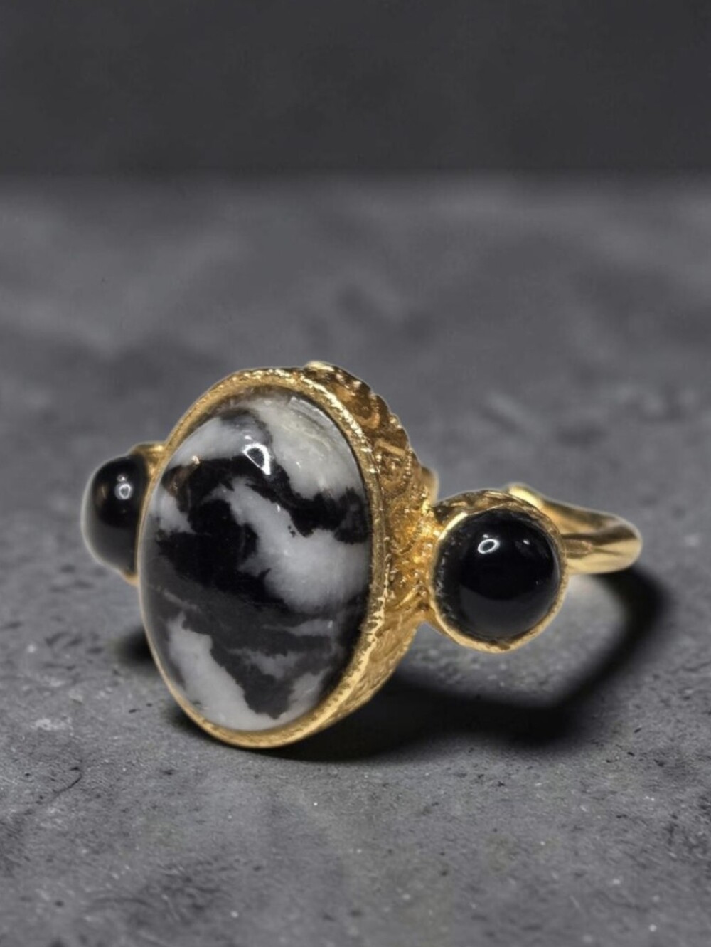 18k Gold Plated Genuine White Buffalo Turquoise Onyx Oval Ring
